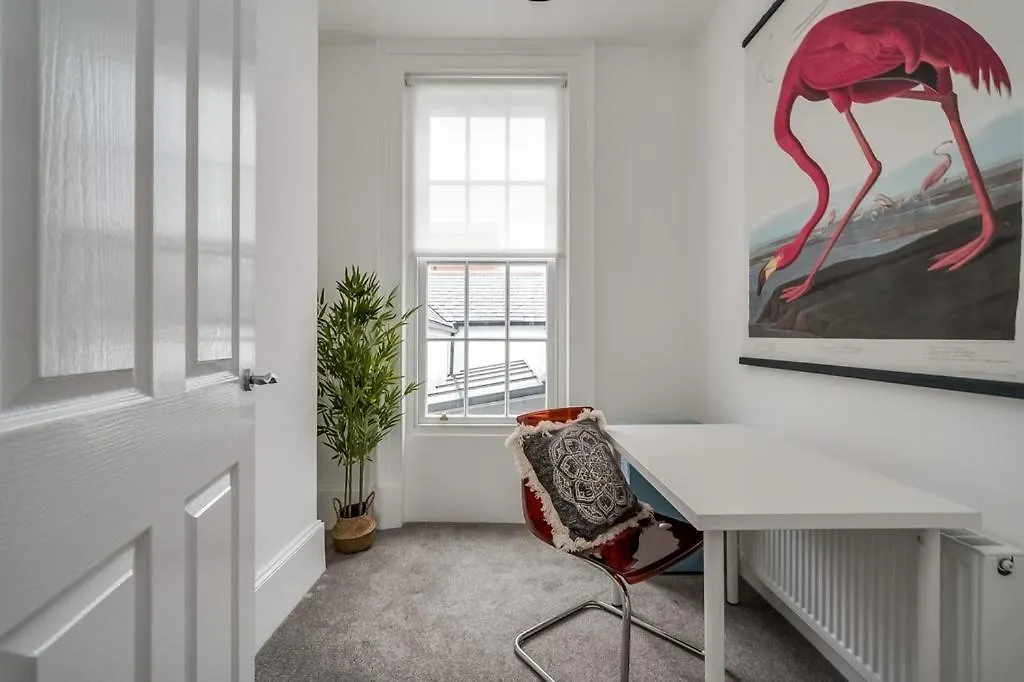 Central Belfast Apartments Queen'S Lofts